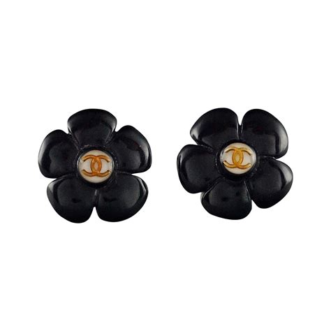 Vintage Chanel flower clips For Sale at 1stDibs